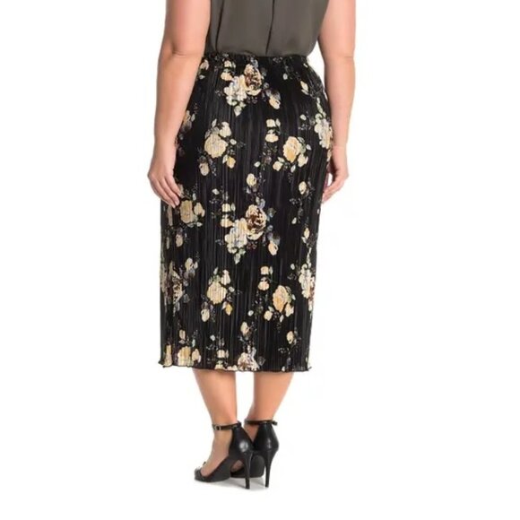 Everleigh Floral Plisse Satin Midi Skirt - Picture 2 of 5